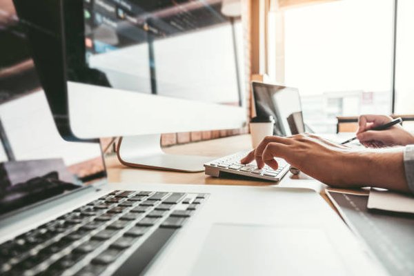 Optimisez votre présence en ligne avec la création de site à La Rochelle